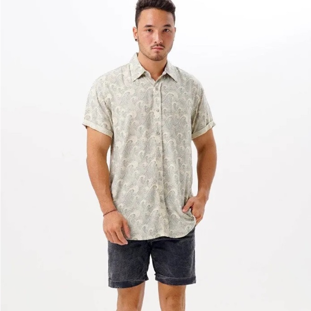 SuennoAJ Waves Button Down